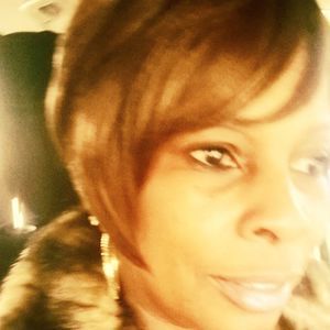 Meet your Posher, Bonita